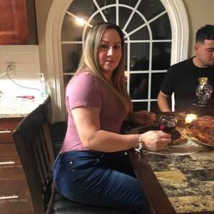 Meet your Posher, Emely